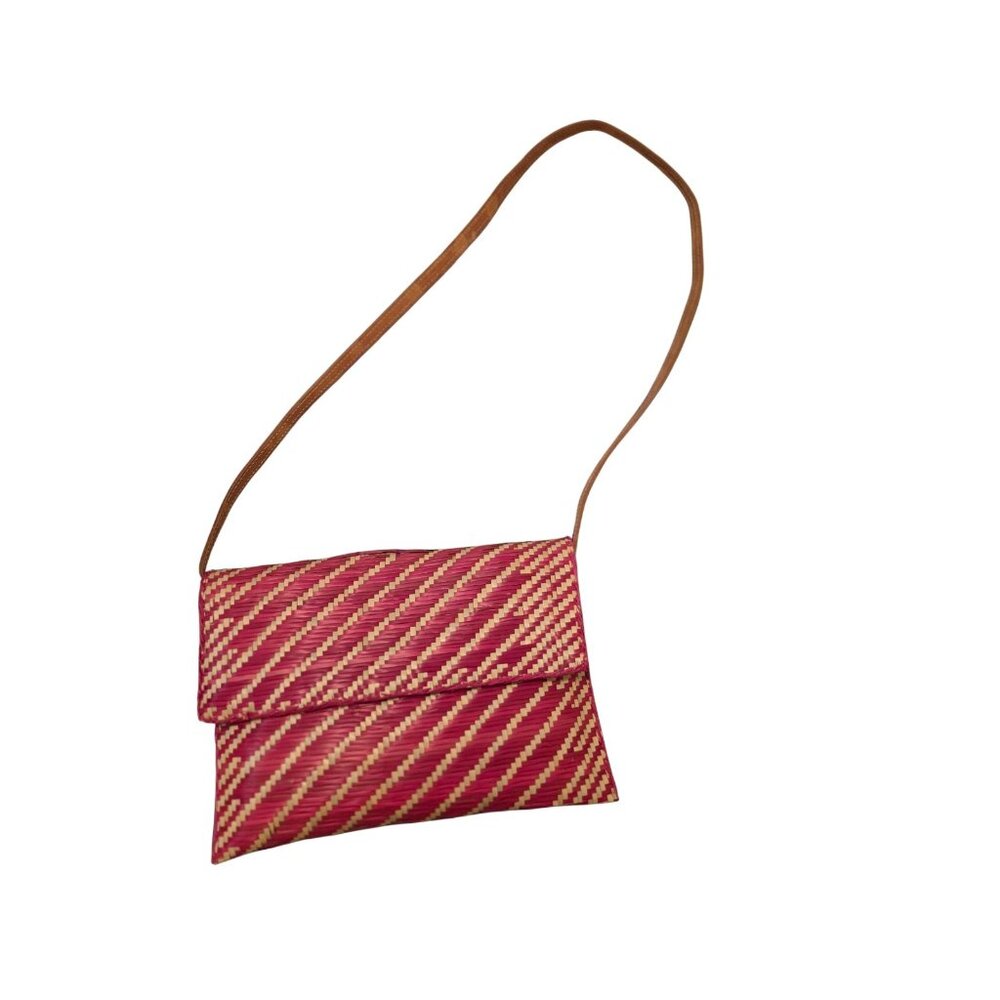 Vintage Handmade Straw Shoulder Bag With Leather Strap Red Tan Magnetic Flap